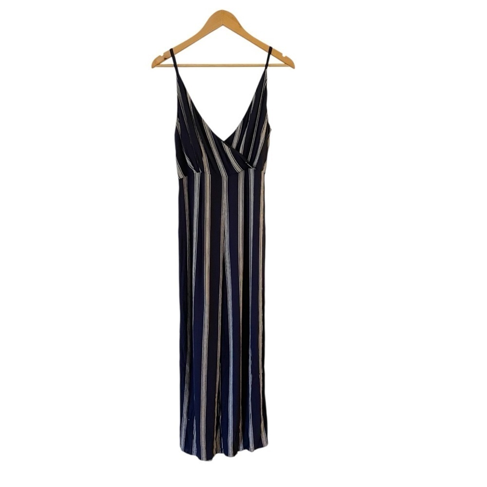Rails Serena Wide Leg Jumpsuit Medium Navy Blue Beach Stripe Sleeveless V-Neck